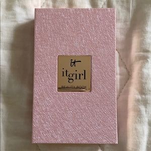 NEW it cosmetics Beauty Book Makeup
